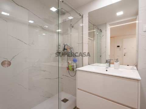 Apartamento T3 em Ramalde, Porto