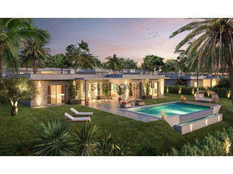 Moradia T4 de luxo no Montenegro