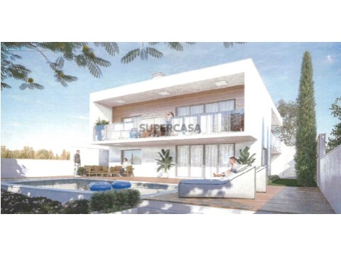 Moradia T3 em EM585, Gaeiras