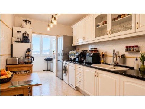 Apartamento T4 em Algueirão-Mem Martins, Sintra