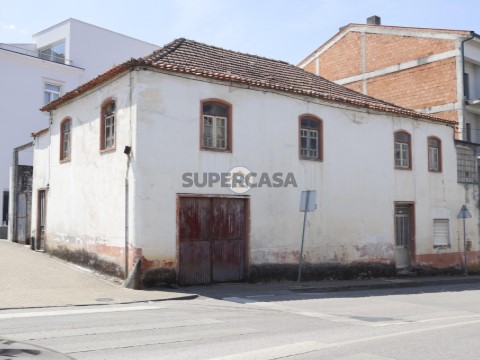 Moradia T5 na Lousã, Lousã