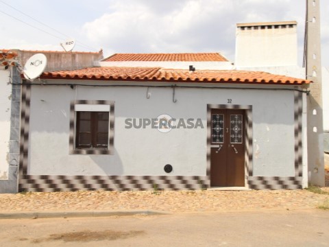Moradia T1 em Montoito, Redondo