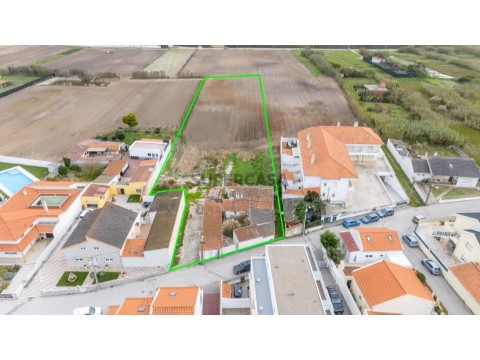 Terreno em Ferrel, Peniche