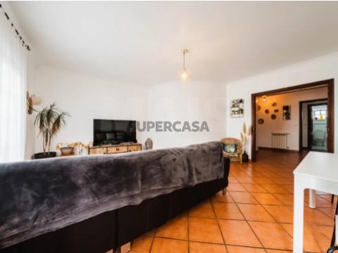 Apartamento T3 em Ferrel, Peniche