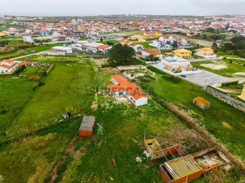 Moradia T4 em Ferrel, Peniche