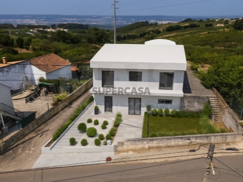 Moradia T5 em Usseira, Óbidos