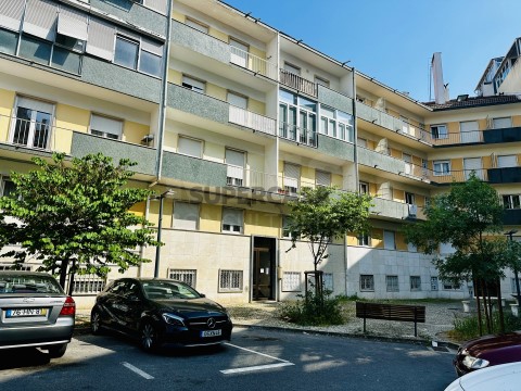 Apartamento T2 em Lumiar, Lisboa