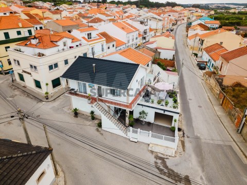 Moradia T4 em Ferrel, Peniche