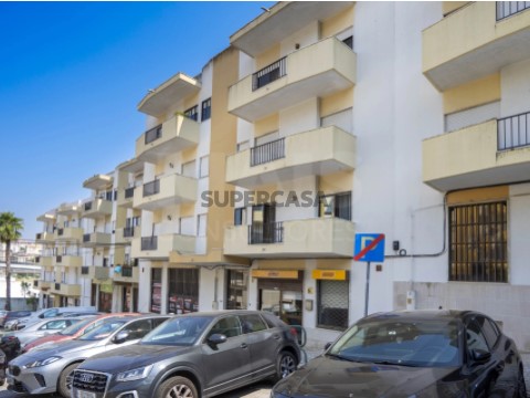 Apartamento T3 em Póvoa de Santo Adrião e Olival Basto, Odivelas