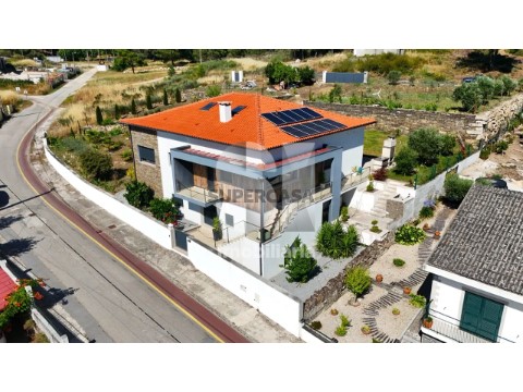Moradia T2 em Favaios, Alijó