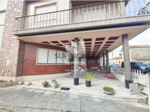 Moradia T5 em Fânzeres e São Pedro da Cova, Gondomar