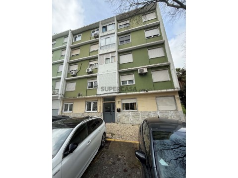 Apartamento T2 em Benfica, Lisboa