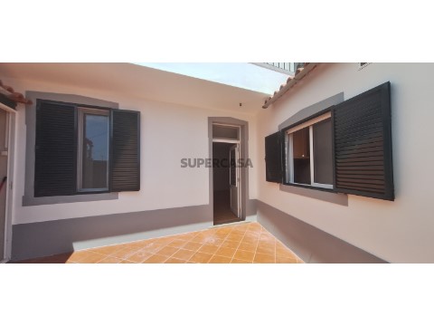 Moradia T2 em Santa Maria Maior, Funchal