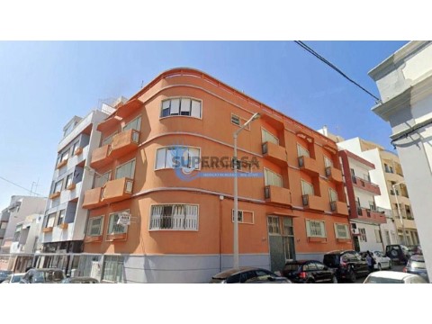Gebouw Op Albufeira e Olhos de Água, Albufeira