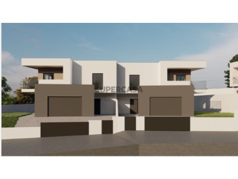Moradia T3 Duplex na Rua das Redoiças, São João de Lourosa