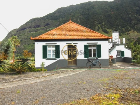 Moradia T5 em São Vicente, São Vicente