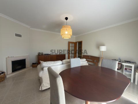 Apartamento T3 na Rua General Humberto Delgado, Abrantes (São Vicente e São João) e Alferrarede