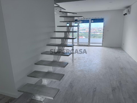 Apartamento Duplex T3_Ana Almeida_LATIFI