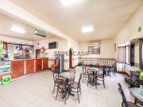 Café / Snack Bar em Sabacheira, Tomar