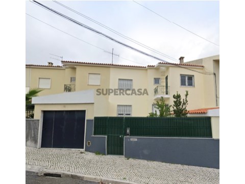 W4838 - Villa com 12 quartos remodelada nos Olivais | Wallis Real Estate