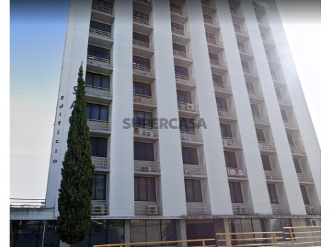 W3951 - Escritório com 167 m2 em Edifício de Escritórios no Prior Velho | Wallis Real Estate