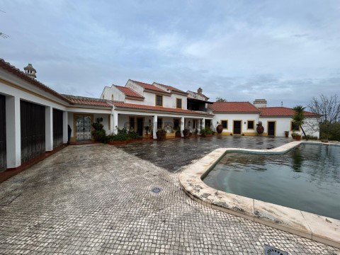 W5177 - 6 bedroom farm on a plot of 2.2 hectares in Montemor-o-Novo | Wallis Real Estate