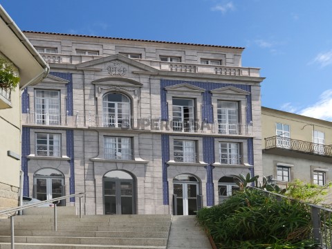 'FERVENÇA PALACE' - CONDOMÍNIO EM GAIA COM VISTA PARA O RIO DOURO