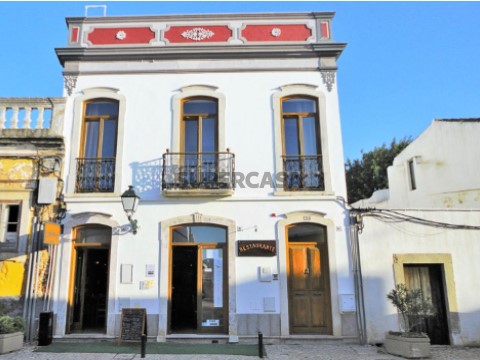Casa Geminada T3 Duplex em Conceição, Faro