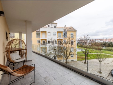 Apartamento T2 em Charneca de Caparica e Sobreda, Almada
