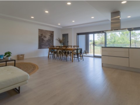 Apartamento T4 em Charneca de Caparica e Sobreda, Almada