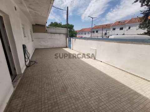 Apartamento T1 em Charneca de Caparica e Sobreda, Almada