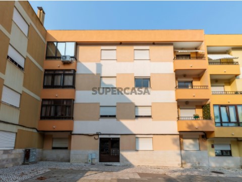 Apartamento T3 em Charneca de Caparica e Sobreda, Almada