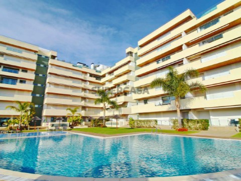Apartamento T2 em Quarteira, Loulé