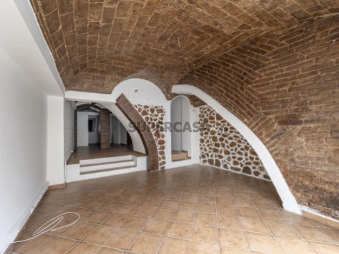 Espaço Comercial | Loja | Évora - Centro Histórico | Rustiévora | Venda