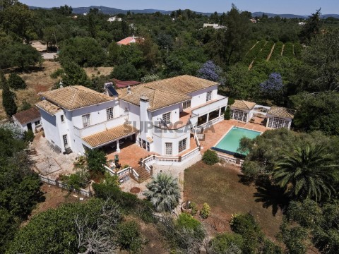 Vrijstaande woning 5 kamers Duplex Op Algoz, Silves