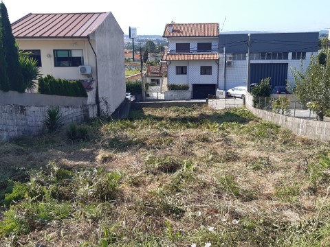 Terreno Urbano em Águas Santas, Maia