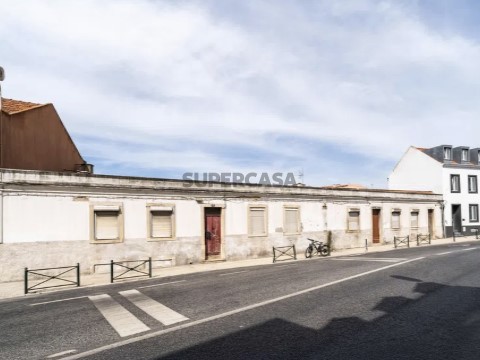 Prédio na Rua Maria Pia, Campo de Ourique