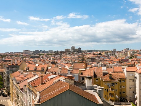 Apartamento T2 com varanda numa das zonas mais desejadas de Lisboa