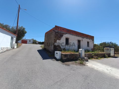 MORADIA ISOLADA