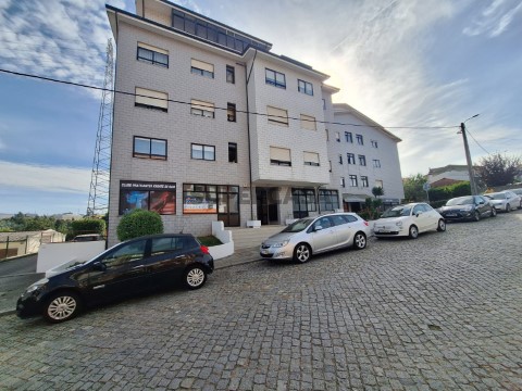 Lugares de Garagem Rua Jorgim Oliveira Douro