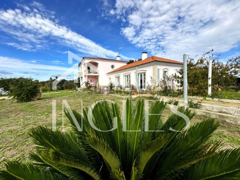 Moradia T4 em Almoster, Santarém