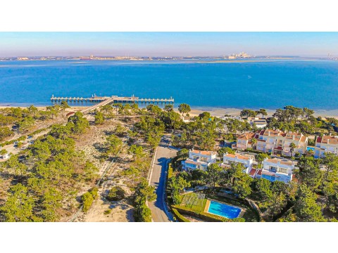 MORADIA T4 DE LUXO EM SOLTROIA