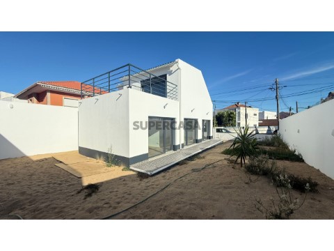MORADIA T3 - CHARNECA CAPARICA