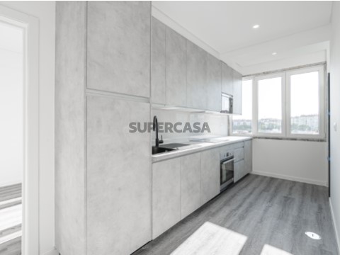 COZINHA -- APARTAMENTO T2 -- QUELUZ, SINTRA -- FOR RENT -- AFINEST REAL ESTATE-16