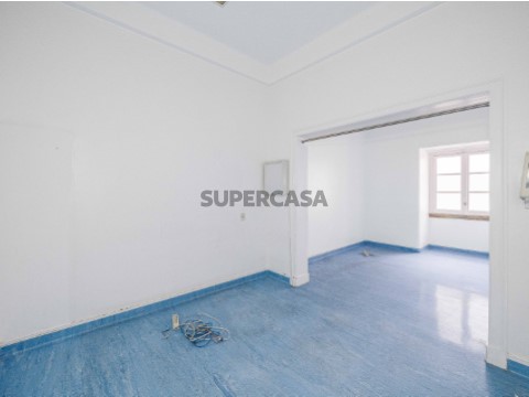 Escritório com 204m2 nas Avenidas