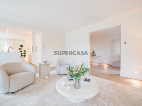 MORADIA T5 + 1 PENHA LONGA - SINTRA