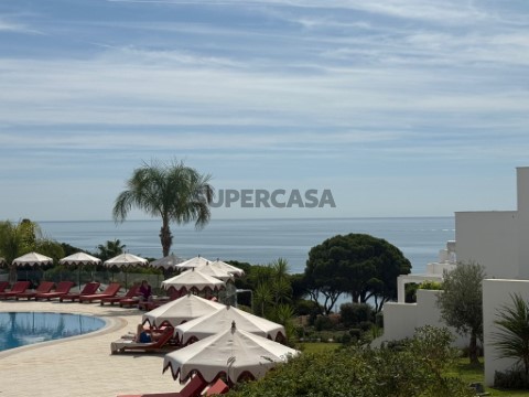 Moradia T2 Duplex em Condomínio de Luxo - Olhos de Água, Albufeira - ALGARVE