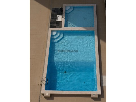 APARTAMENTO T2 NA PRIMEIRA LINHA DE MAR CAPARICA