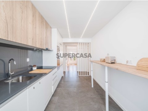 APARTAMENTO T2 ESTORIL