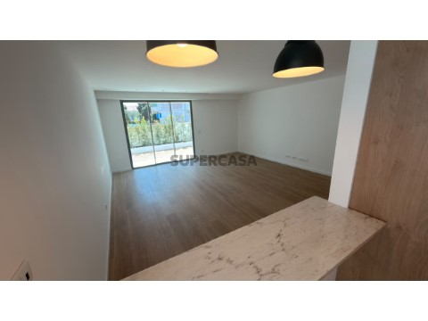 APARTAMENTO T0 CASCAIS